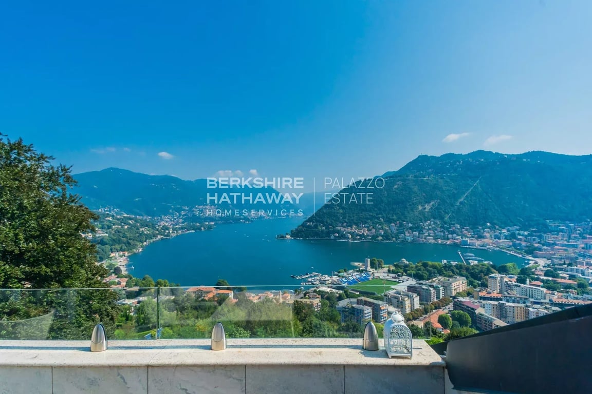 Apartment in Como - Image 2