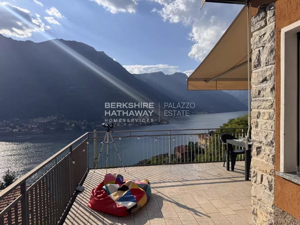 Villa in Pognana Lario - view 1