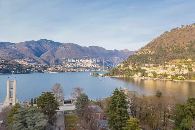 Apartment in Como - view 1