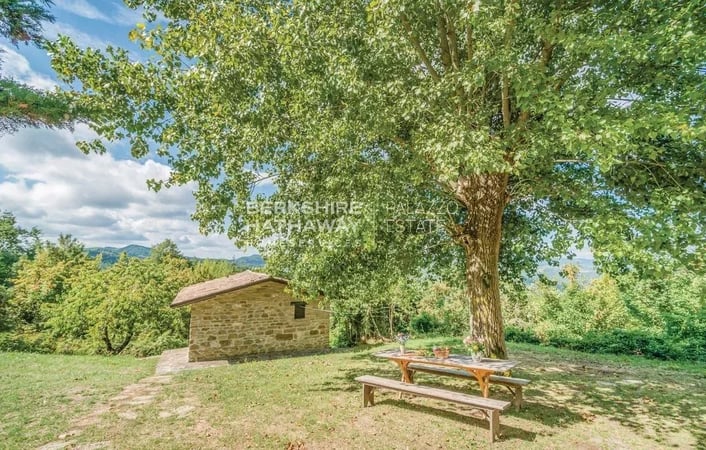 House in Apecchio - view 1