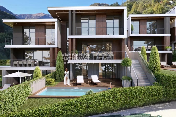 Villa in Argegno - view 1