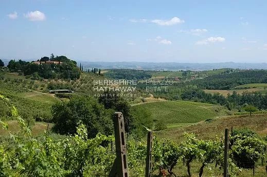 House in Castelfiorentino - view 1