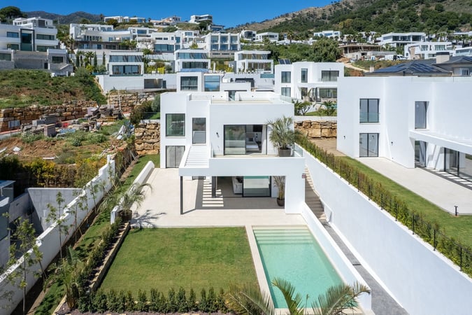 Villa in Mijas Costa - view 1