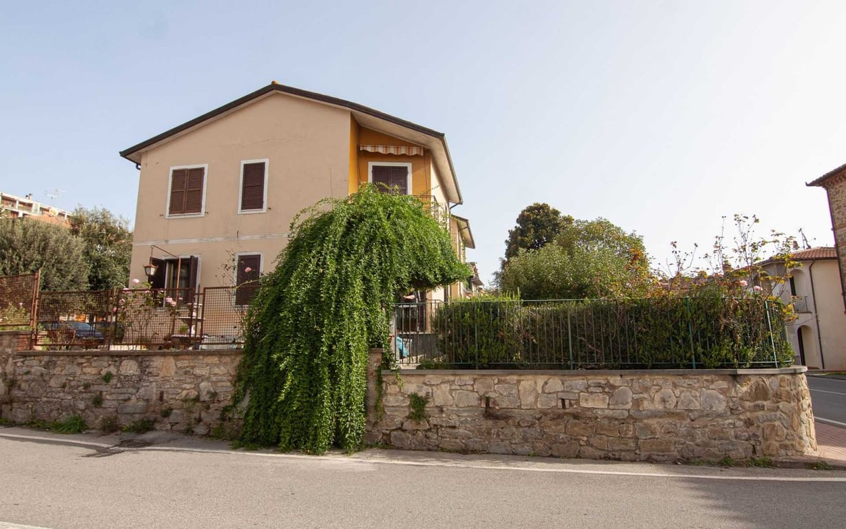 House in Tavernelle
