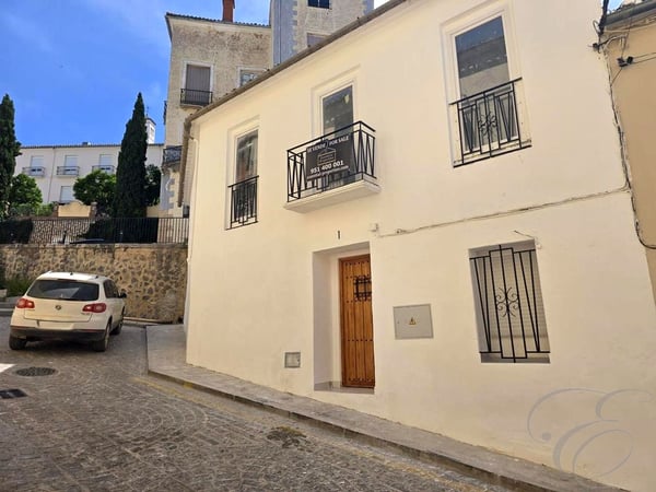 House in Archidona - view 1