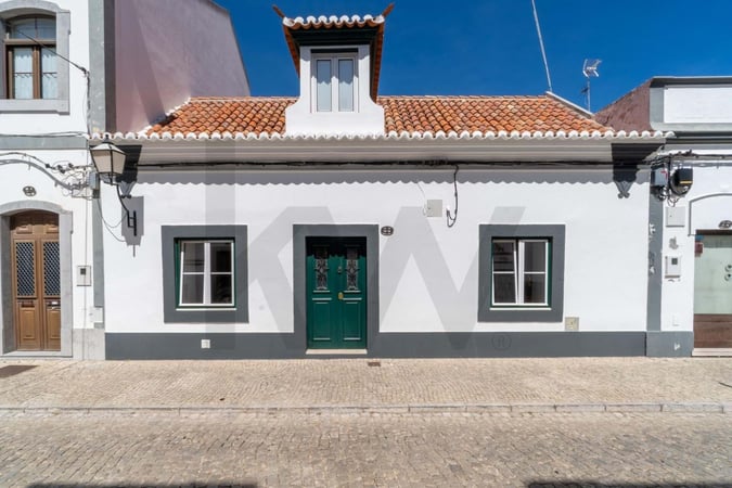 Villa in Vila Real de Santo Antonio - view 1