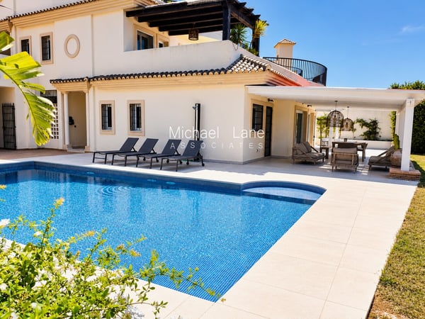Apartment in San Roque Club - view 1