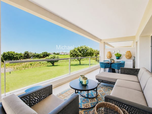 Apartment in San Roque Club - view 1