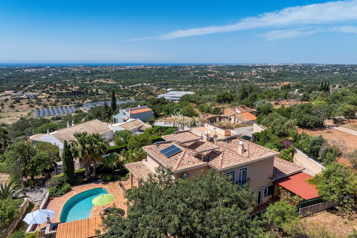 Villa in Agostas - Image 2