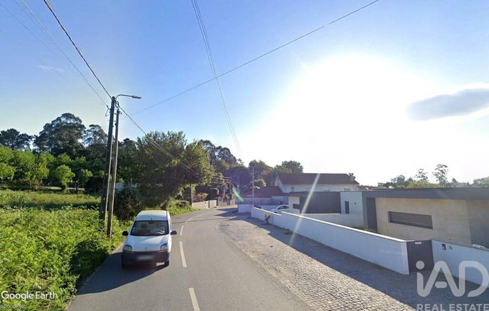 House in Lage - view 1