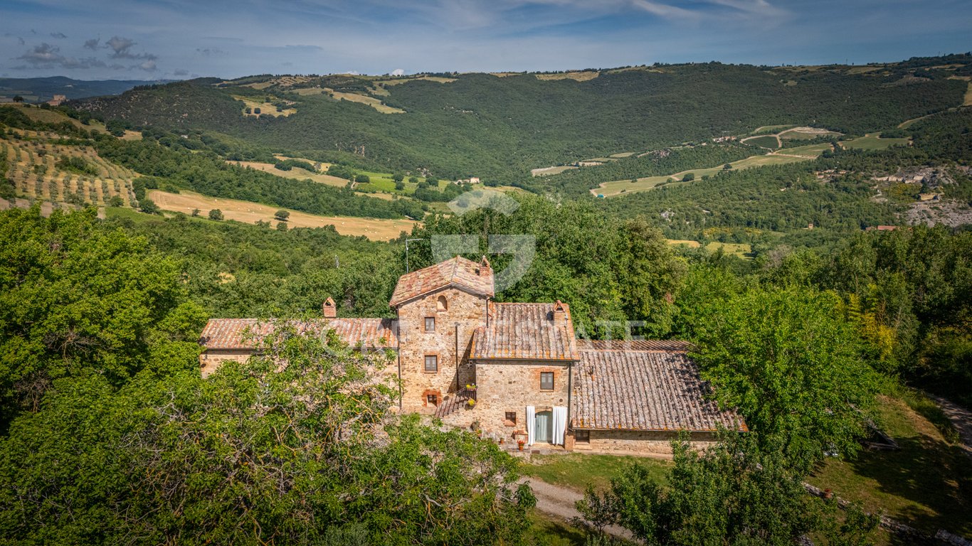 House in Castiglione d'Orcia - Image 2