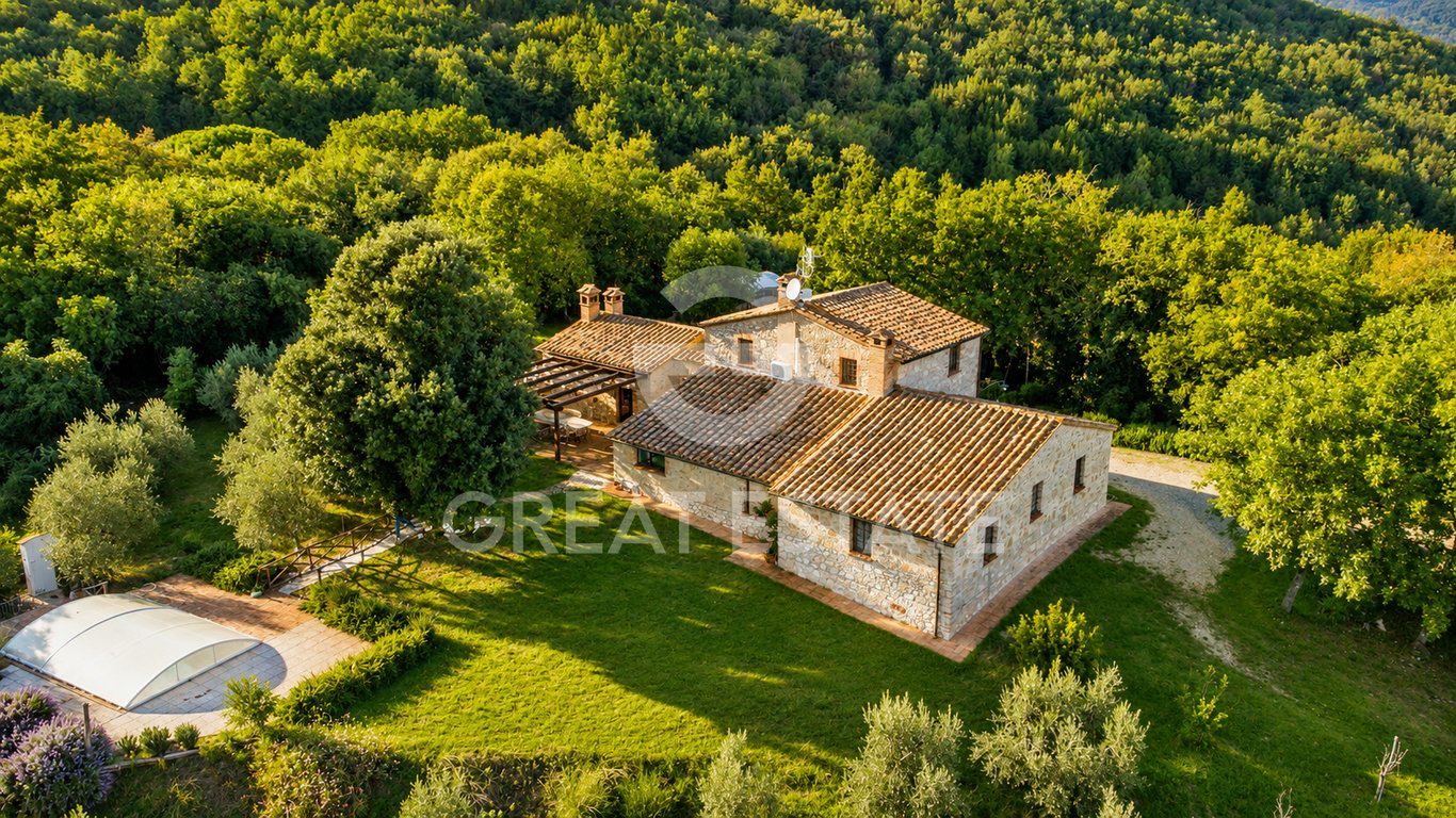 House in Avigliano Umbro - Image 2