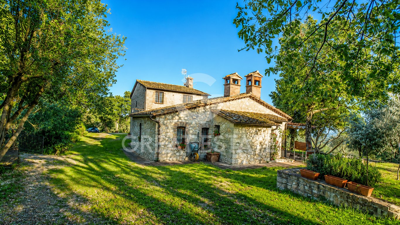 House in Avigliano Umbro