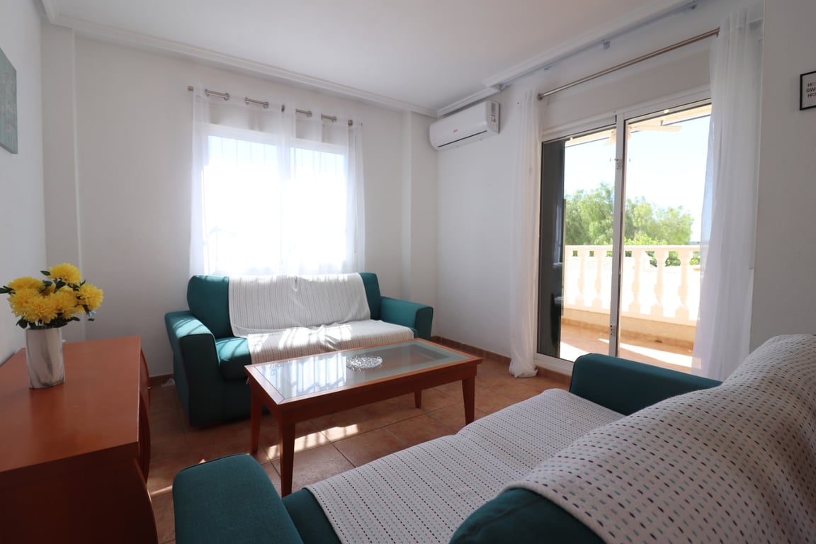 House in San Miguel de Salinas - Image 3