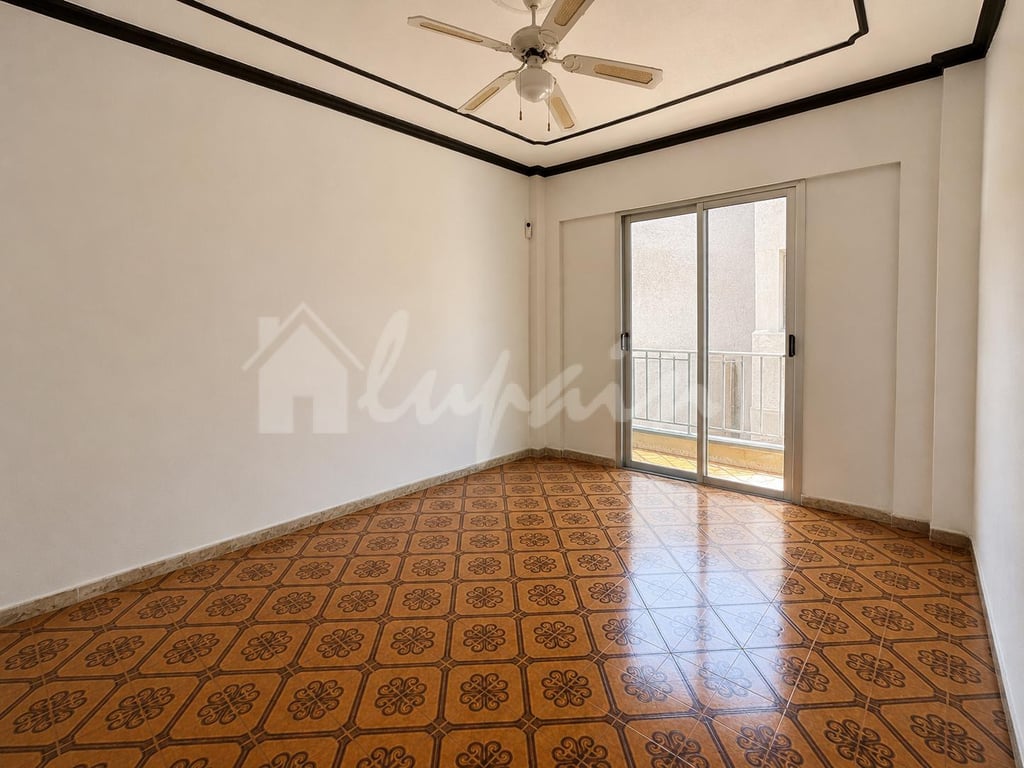 Apartment in Guaza - Image 3