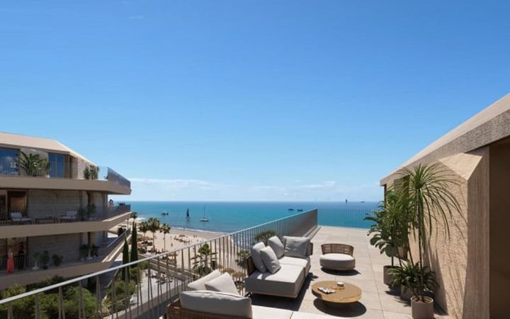 Apartment in La Duquesa - view 1
