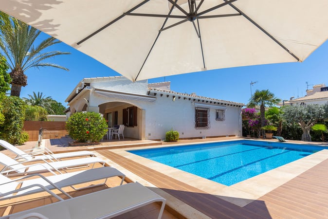 Villa in Dehesa de Campoamor - view 1