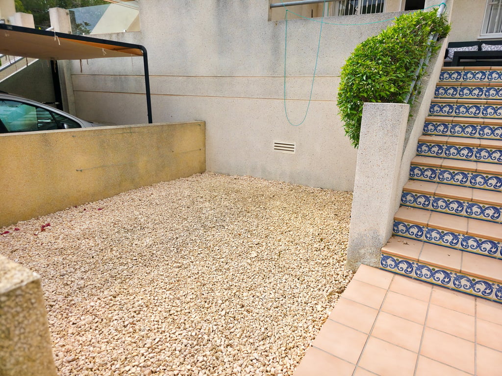 Apartment in Villamartin - Image 2