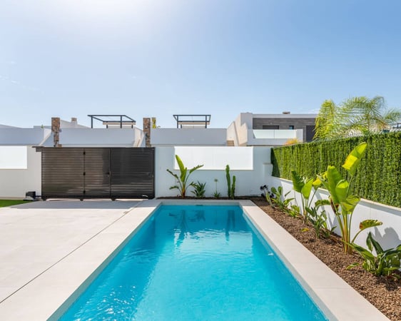 House in Los Alcazares - view 1