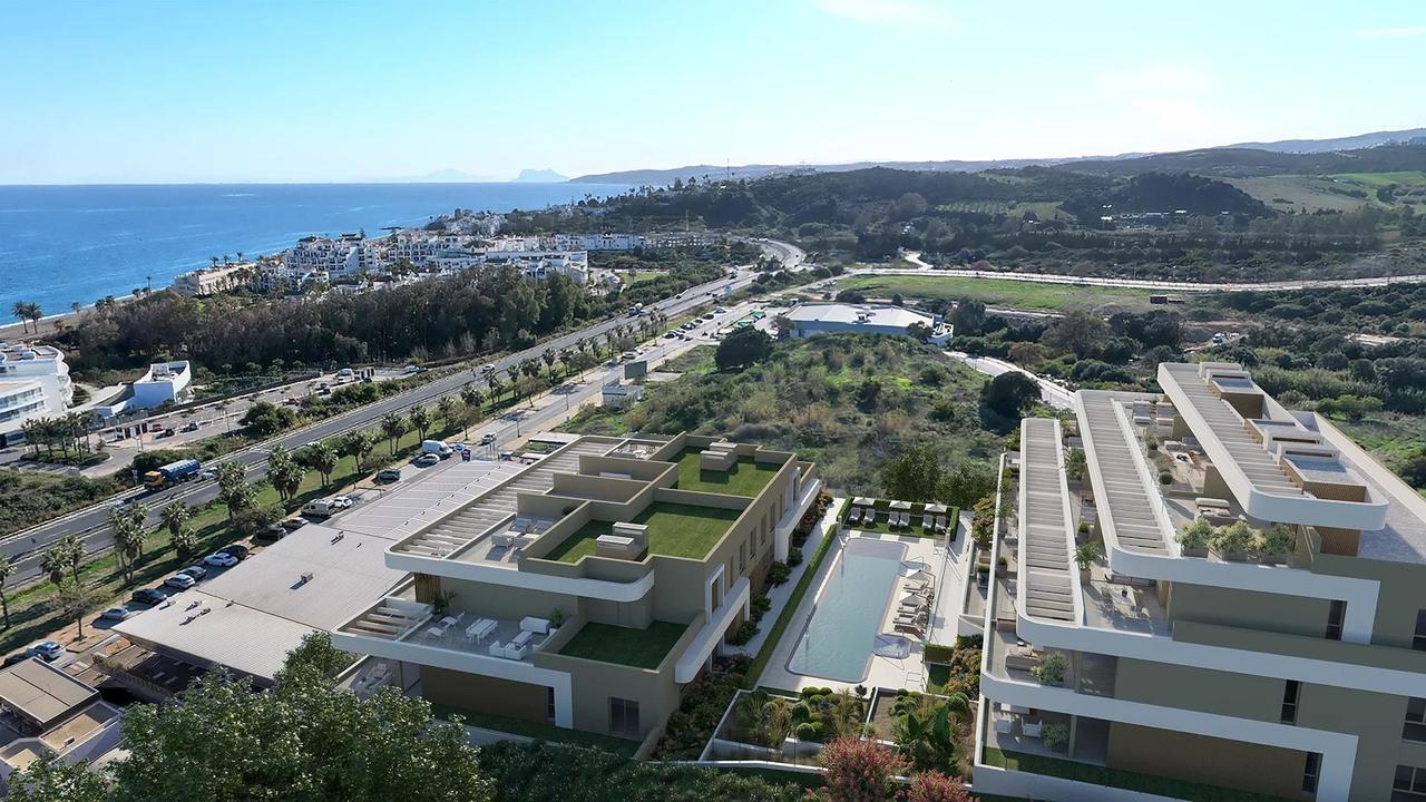 Apartment in Estepona - Image 2