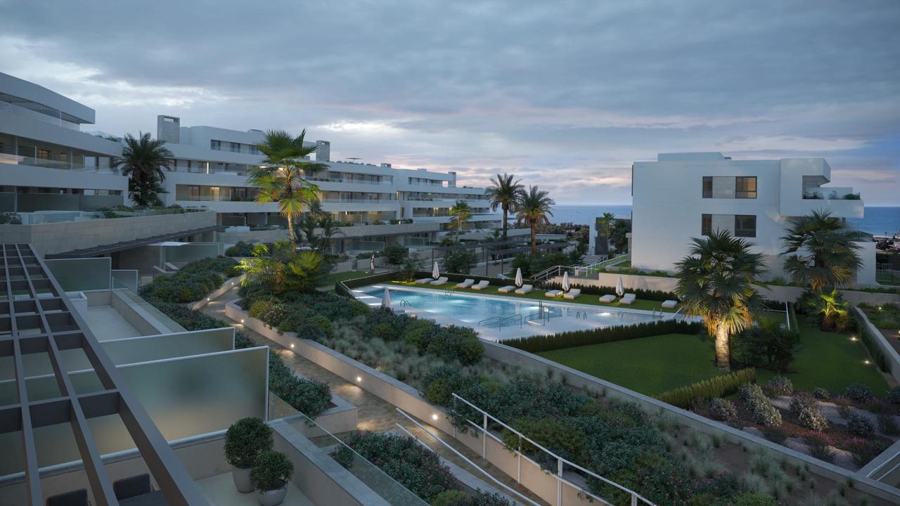Apartment in Estepona - Image 2