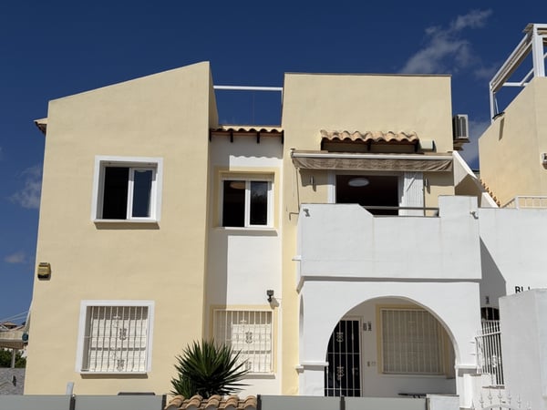 Apartment in Villamartin - view 1