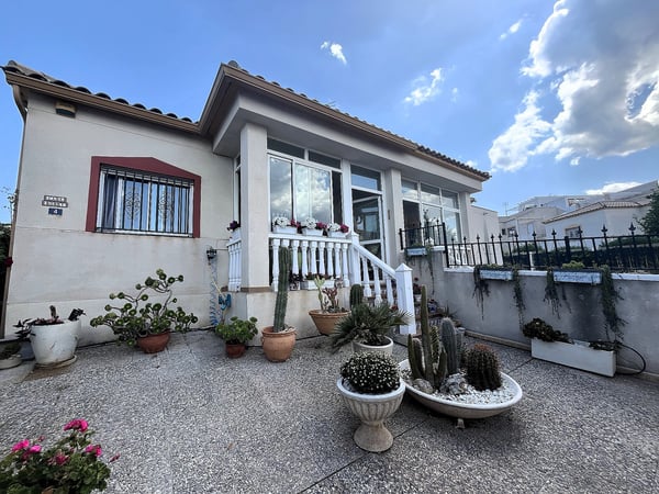 Apartment in Castalla - view 1