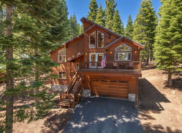 House in Truckee - view 1