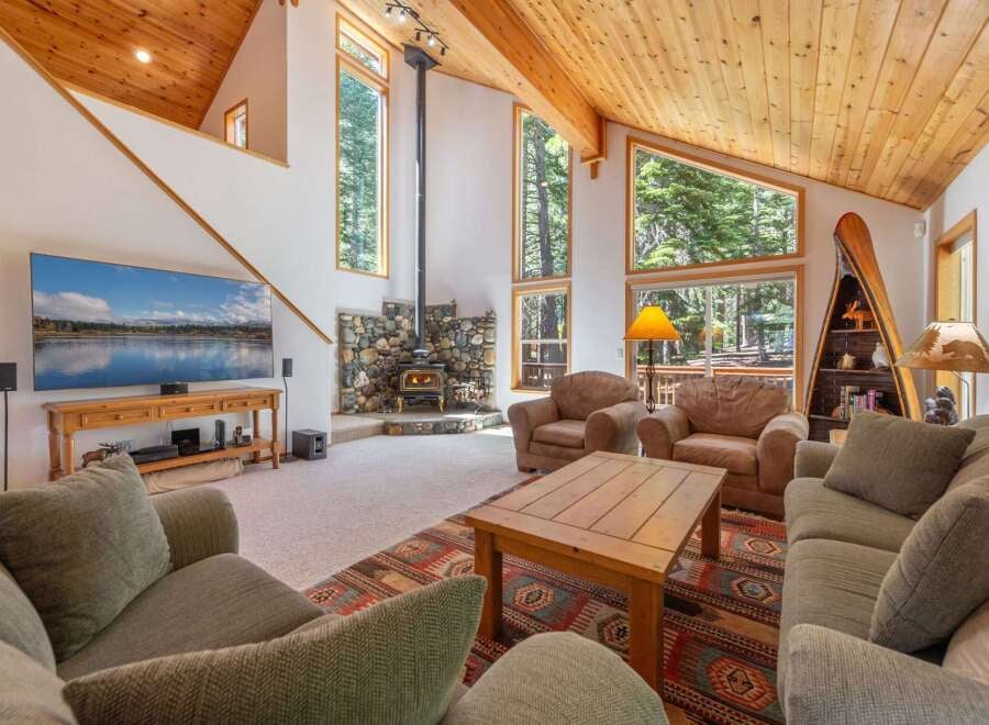 House in Truckee - Image 3