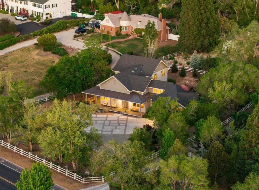House in Sparks - Image 2