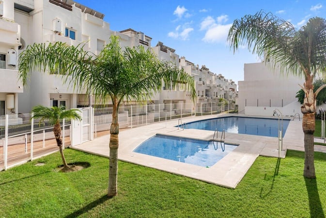 Penthouse in Estepona - view 1