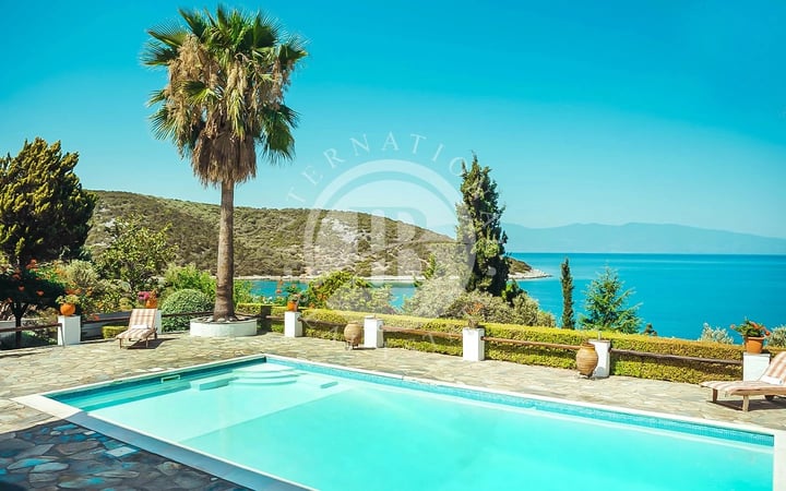 Villa in Amaliapolis - view 1