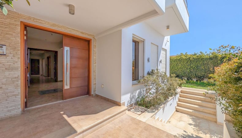 House in Ayios Athanasios (quarter) - view 1