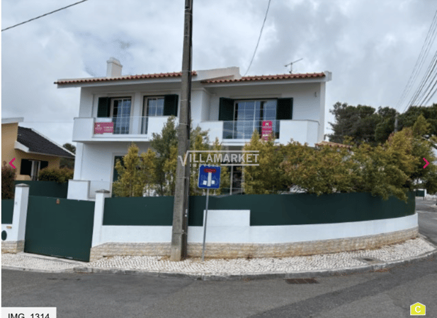 Villa in Estoril - view 1