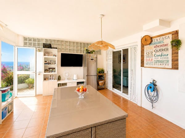Apartment in Casares - view 1