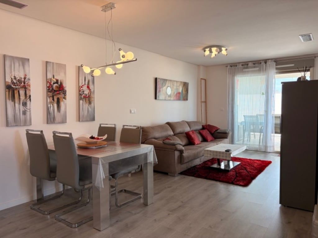 Apartment in Los Dolses - Image 2