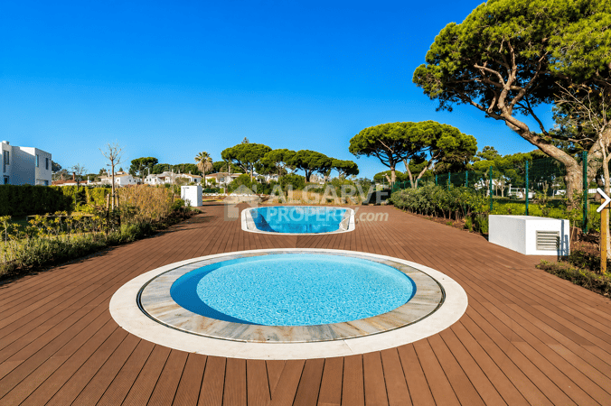 Villa in Quarteira - view 1