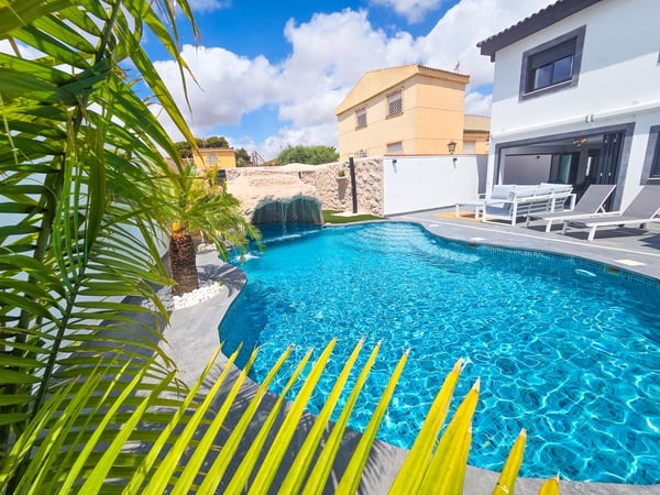 House in Hacienda del Pino - view 1