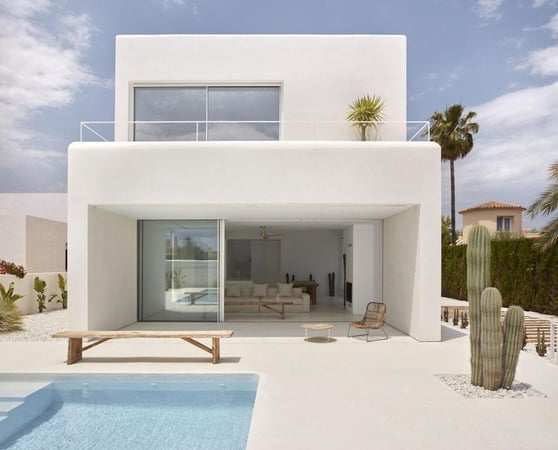 Villa in Estepona - view 1