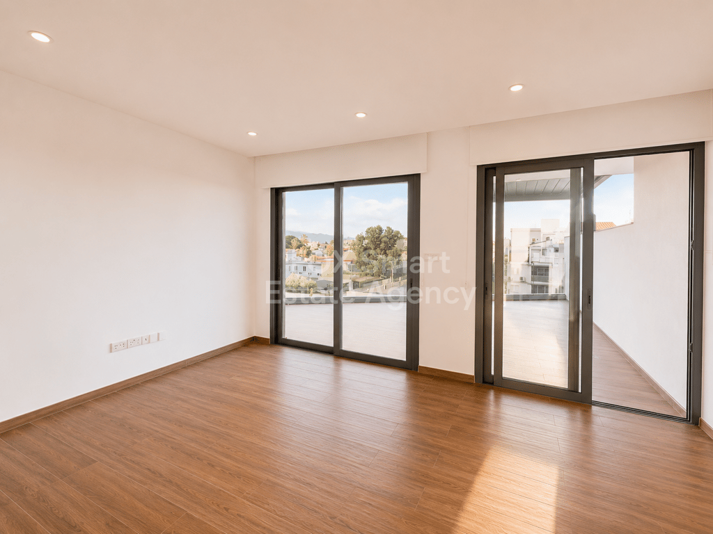 Apartment in Egkomi - Image 2