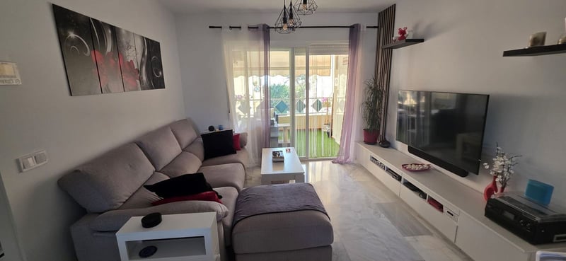 Apartment in Marbella Del Este - view 1