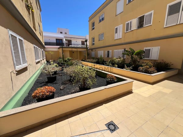 House in Tetir - view 1