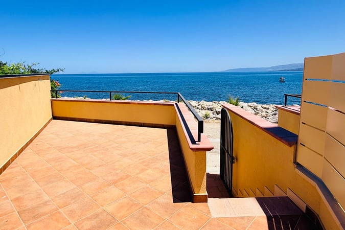 Apartment in Marina di Caronia - view 1