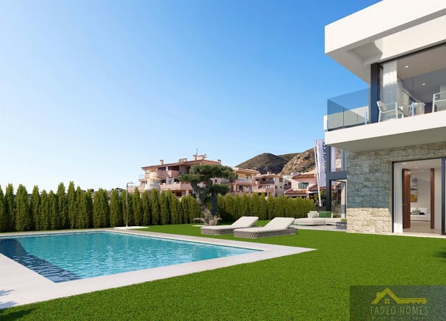Villa in Finestrat - view 1