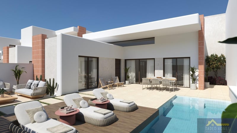 Villa in Roldan - view 1