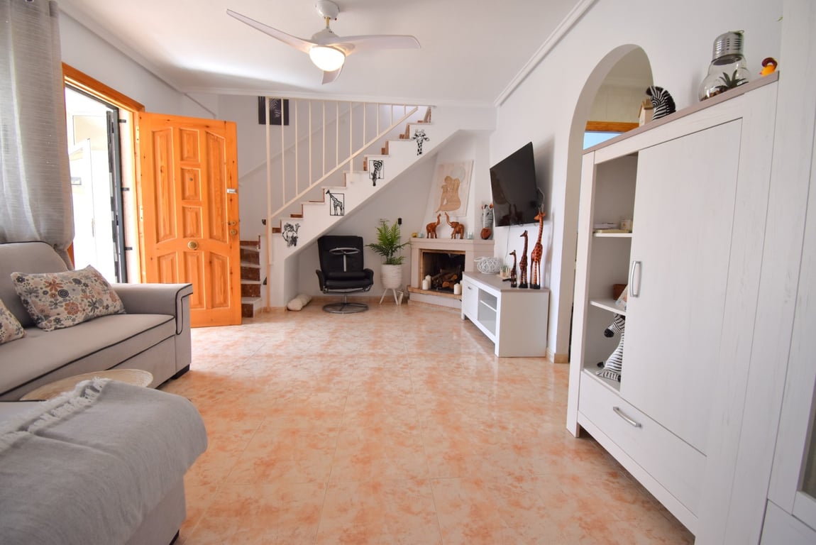 House in Playa Flamenca - Image 3
