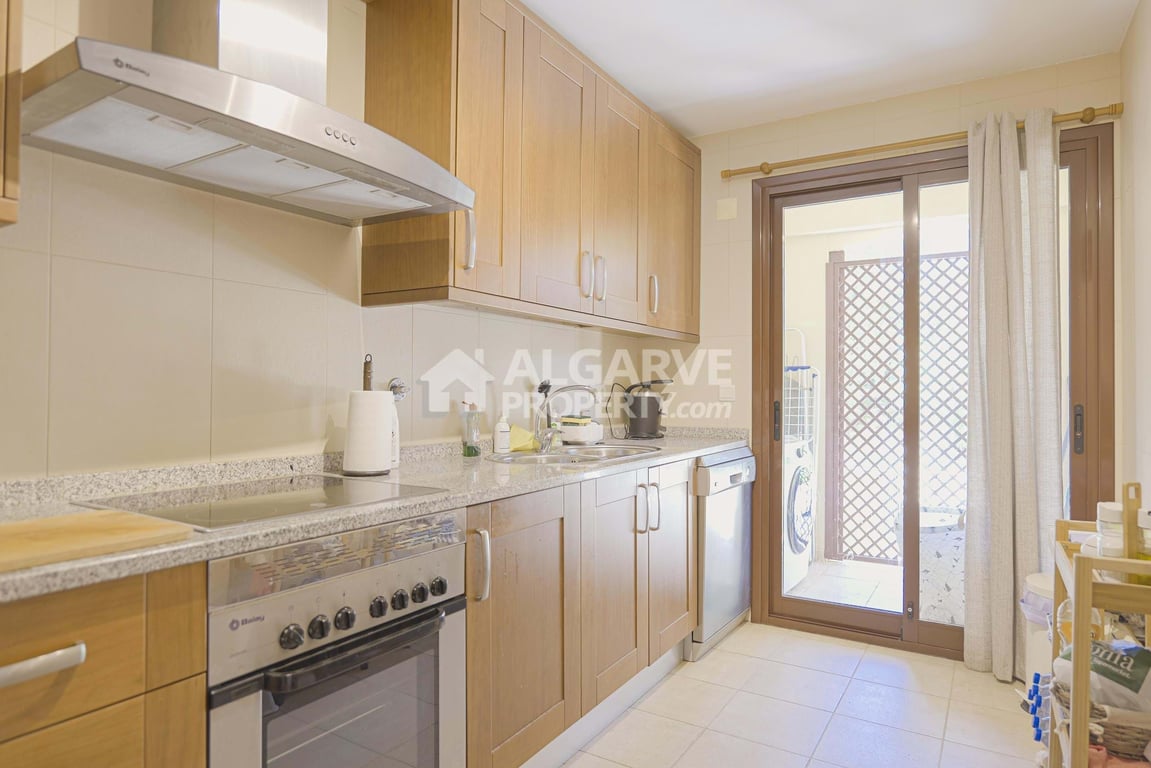 Villa in Quarteira - Image 3