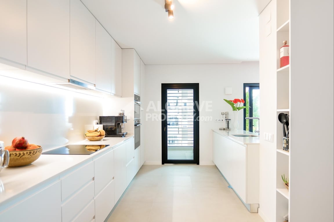 Apartment in Faro - Image 3
