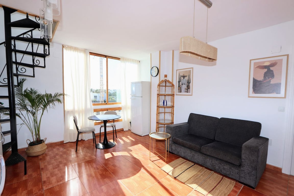 Apartment in Punta Prima - Image 3