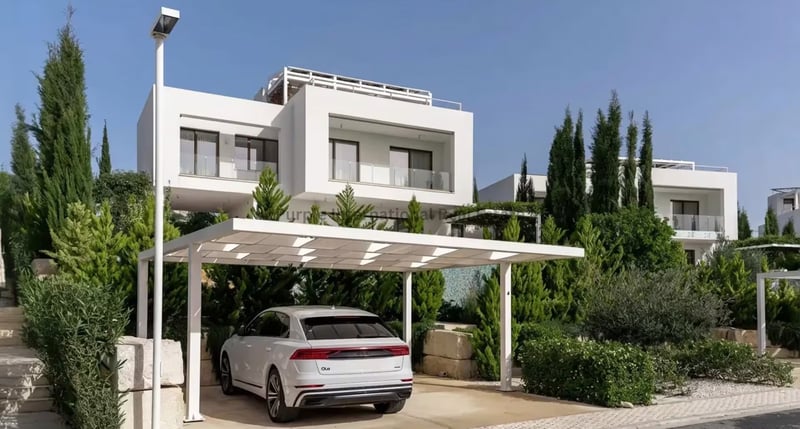 House in Pegeia - view 1